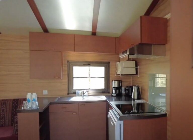 Davy Crockett Hotel 3 768x560