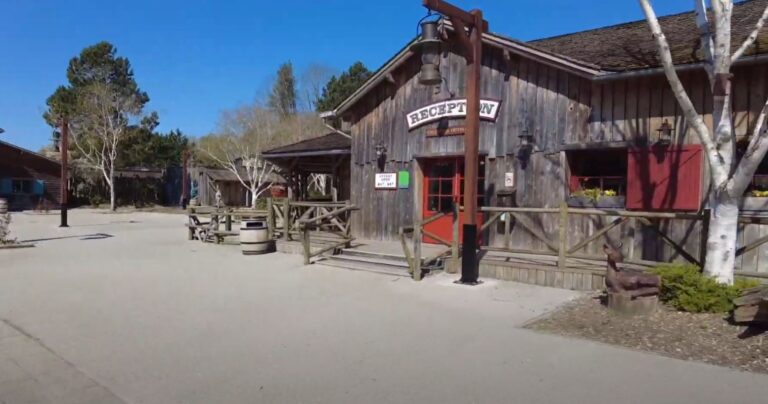 Davy Crockett Hotel 4 768x404