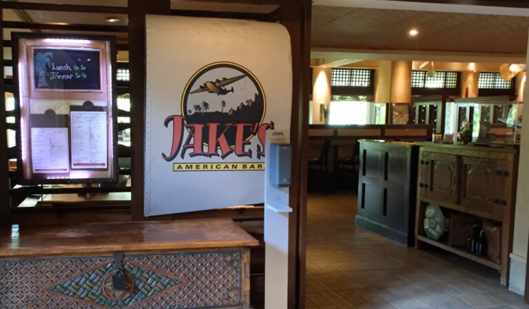 Loews Royal Pacific Resort 3 768x448