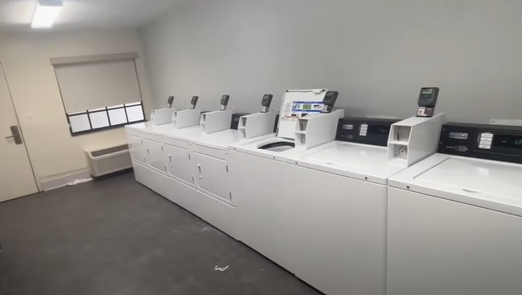 avanti international 4 1024x578