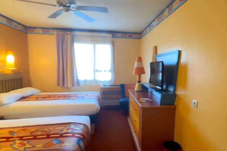 Disney Hotel Santa Fe 6 768x511