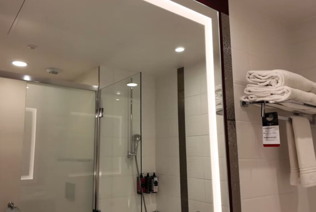 Disneys Hotel New York 9 1024x686