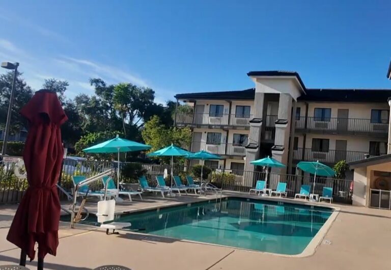 Quality Inn Suites By the Parks 1 768x530